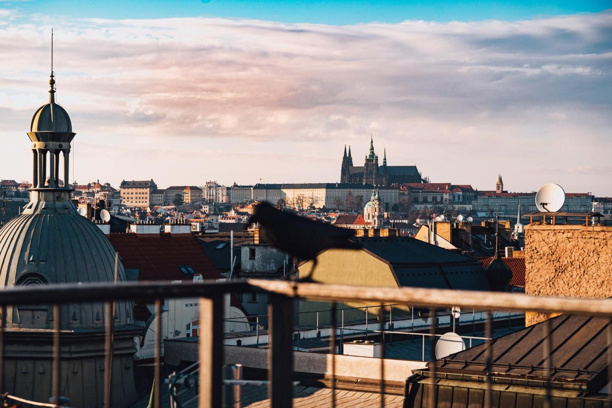 Two-Level Apart With A Terrace Near The Vltava River ปราก ภายนอก รูปภาพ