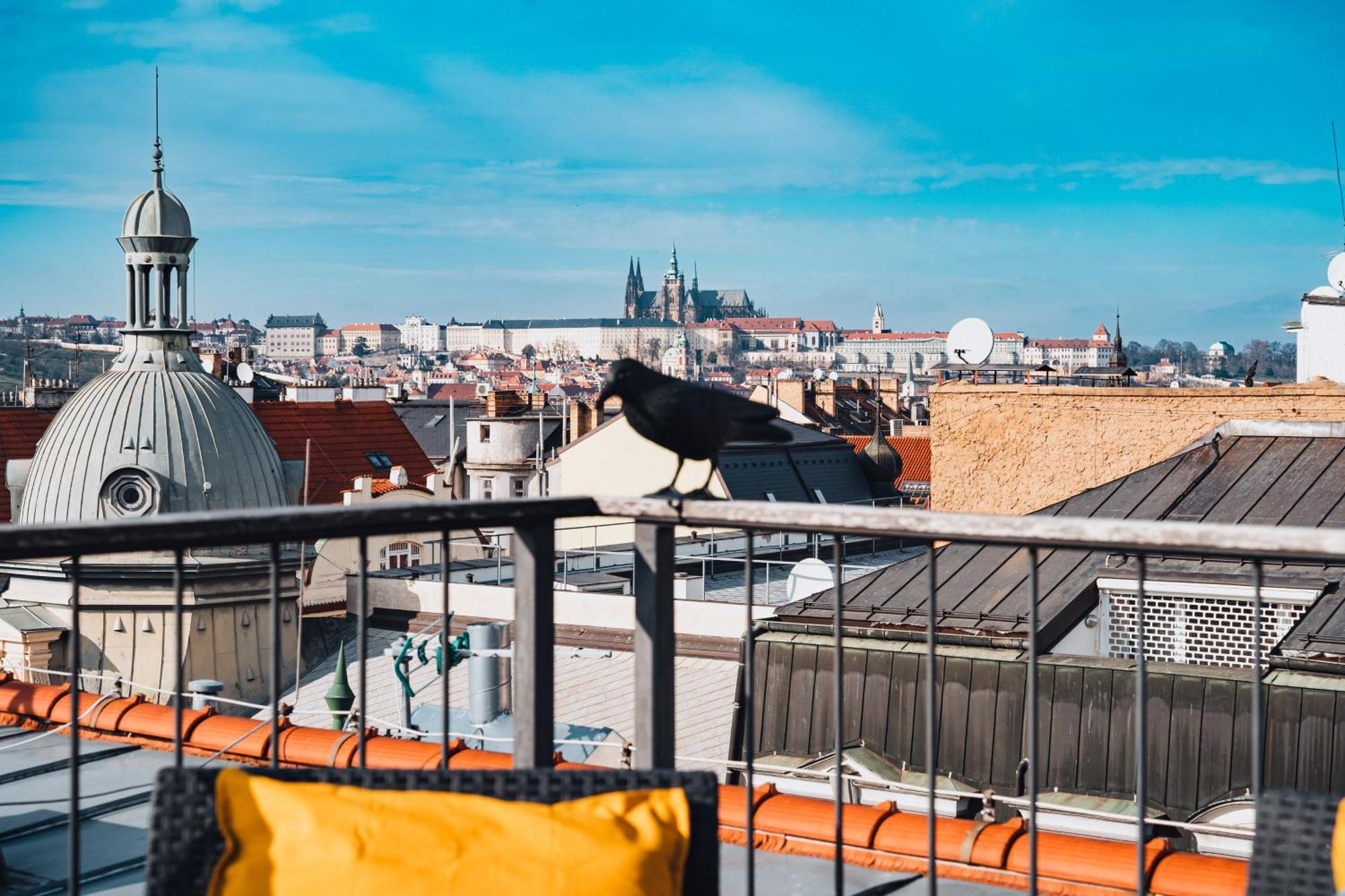 Two-Level Apart With A Terrace Near The Vltava River ปราก ภายนอก รูปภาพ